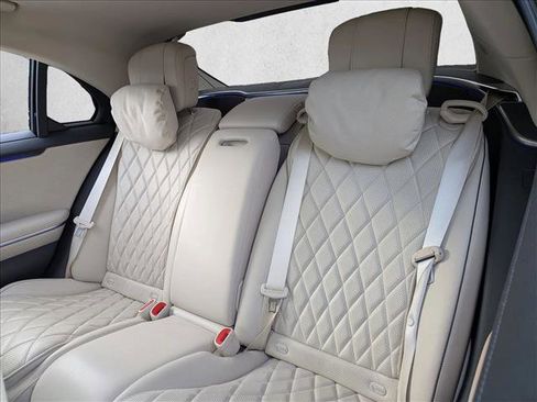 Used 2023 Mercedes-Benz S 580 4MATIC Sedan image 17