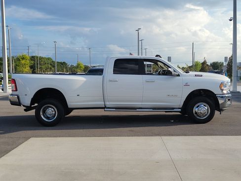 Used 2020 RAM 3500 Big Horn w/ Level 1 Equipment Group AWD/4WD image 9