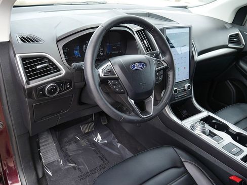 Used 2024 Ford Edge SEL w/ Convenience Package image 12