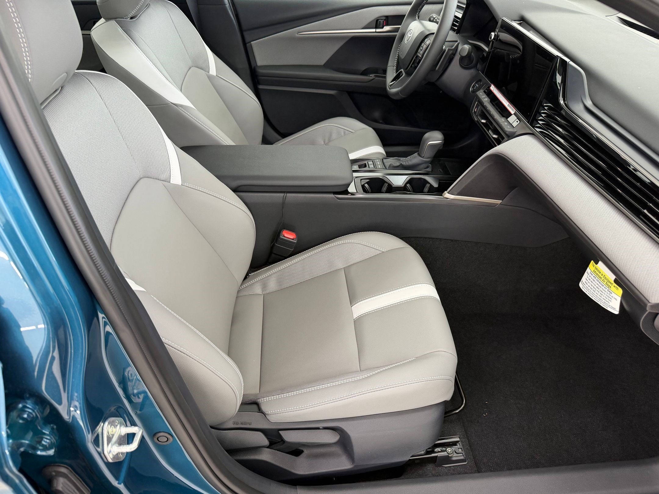 Used 2026 Toyota Camry SE w/ Multimedia Upgrade Package FWD image 23
