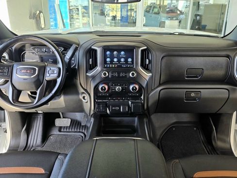 Used 2023 GMC Sierra 2500 AT4 w/ Gooseneck/5TH Wheel Package image 18