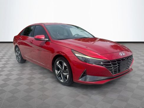 Used 2022 Hyundai Elantra Limited FWD image 4