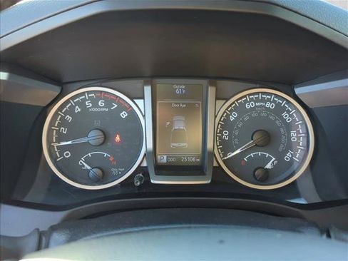 Used 2020 Toyota Tacoma SR5 image 16