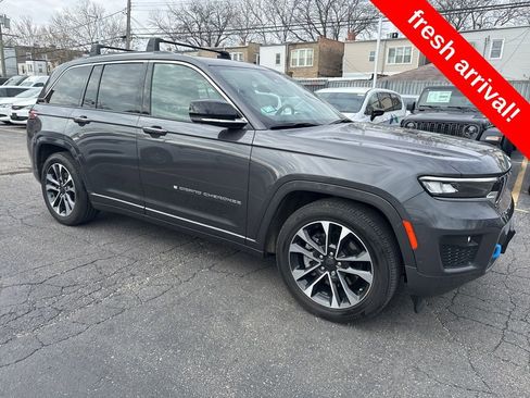 Used 2022 Jeep Grand Cherokee Overland w/ Advanced Protech Group III image 1