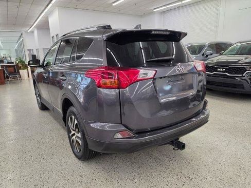 Used 2016 Toyota RAV4 LE AWD/4WD image 6