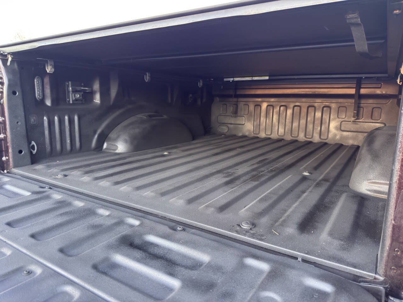 Used 2018 Ford F150 XLT w/ Equipment Group 302A Luxury AWD/4WD image 16