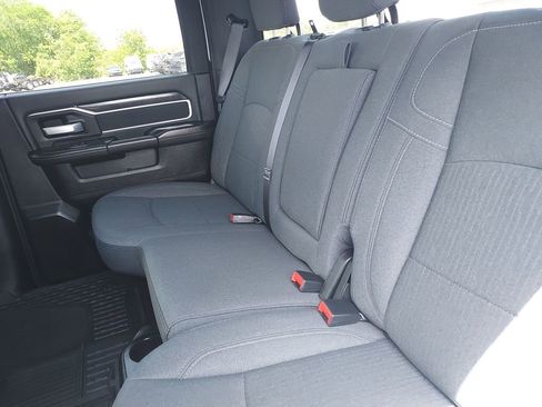 Used 2024 RAM 2500 Big Horn w/ Sport Appearance Package AWD/4WD image 28