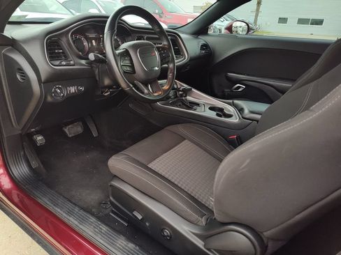 Used 2020 Dodge Challenger SXT w/ Blacktop Package RWD image 2