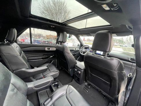 Used 2021 Ford Explorer ST w/ ST Street Pack image 10