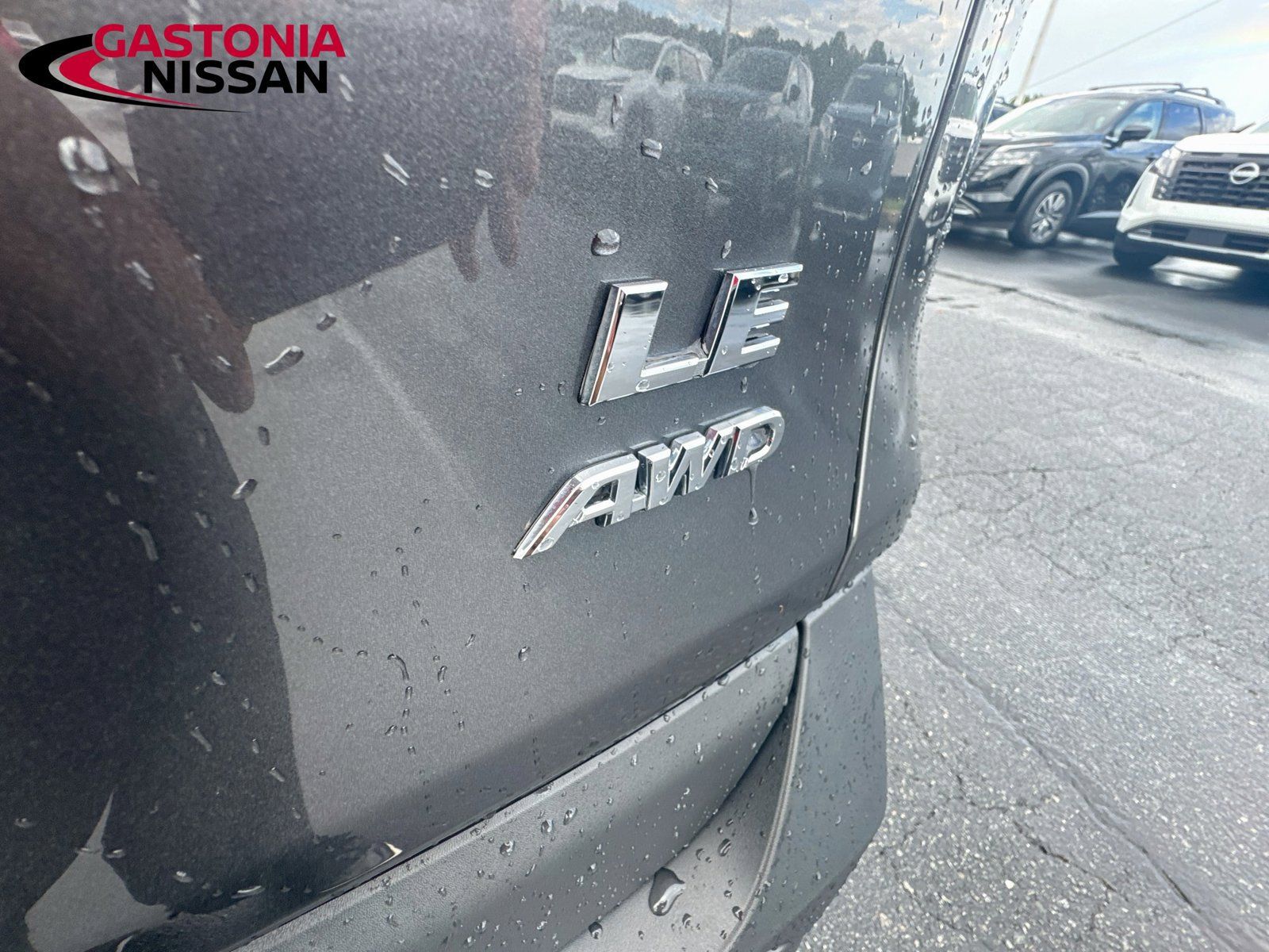 Used 2022 Toyota RAV4 LE AWD/4WD image 42