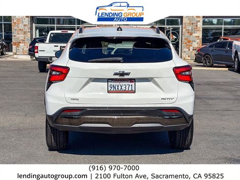 Used 2025 Chevrolet Trax ACTIV w/ Driver Confidence Package FWD image 3