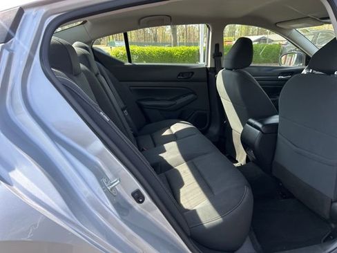 Used 2024 Nissan Altima 2.5 SV FWD image 17