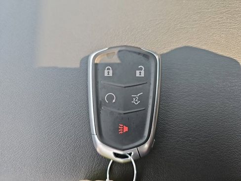 Used 2025 Cadillac XT6 Sport w/ Technology Package image 38