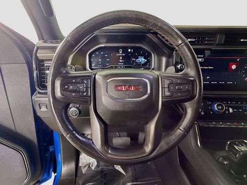 Used 2022 GMC Sierra 1500 AT4 w/ AT4 Preferred Package image 10