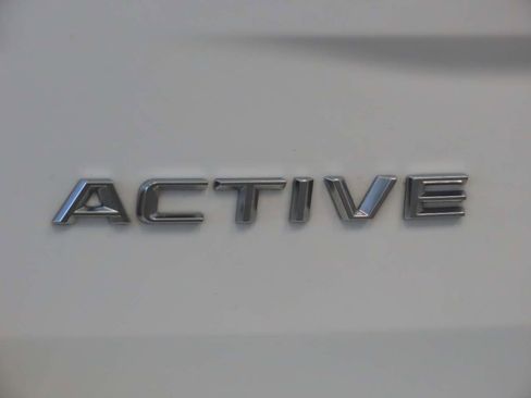 Used 2025 Ford Expedition Active AWD/4WD image 6