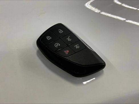 Used 2021 Chevrolet Suburban LT AWD/4WD image 32