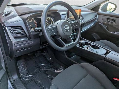 Used 2023 Nissan Rogue S FWD image 10