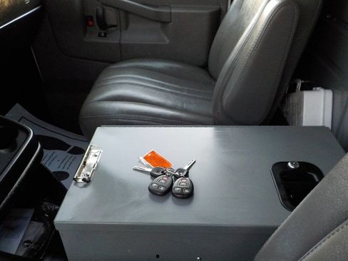 Used 2020 Chevrolet Express 3500 Extended w/ Driver Convenience Package image 30