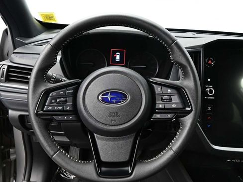Used 2025 Subaru Forester Premium AWD/4WD image 10