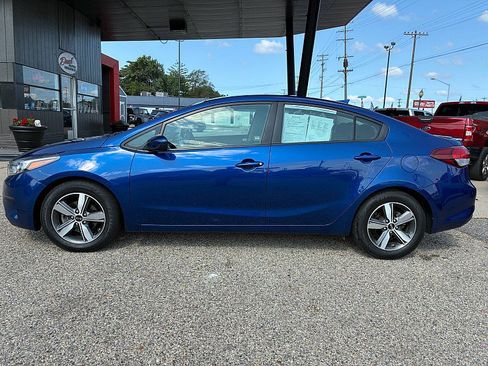 Used 2018 Kia Forte S FWD image 2