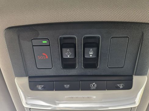 Used 2023 Nissan Rogue Platinum w/ Platinum Premium Package AWD/4WD image 23
