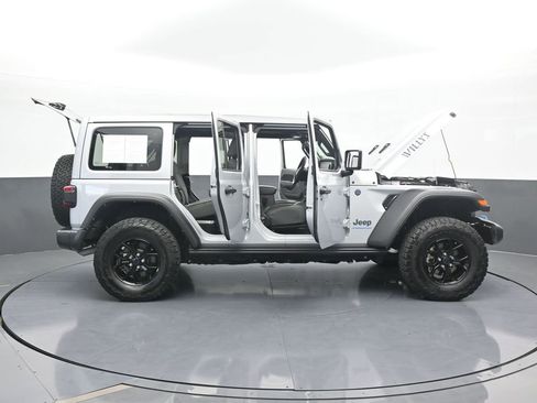 Used 2024 Jeep Wrangler Unlimited image 78