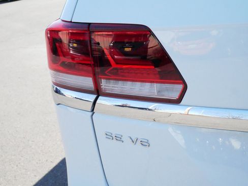 Certified 2023 Volkswagen Atlas SE w/ Panoramic Sunroof Package image 17