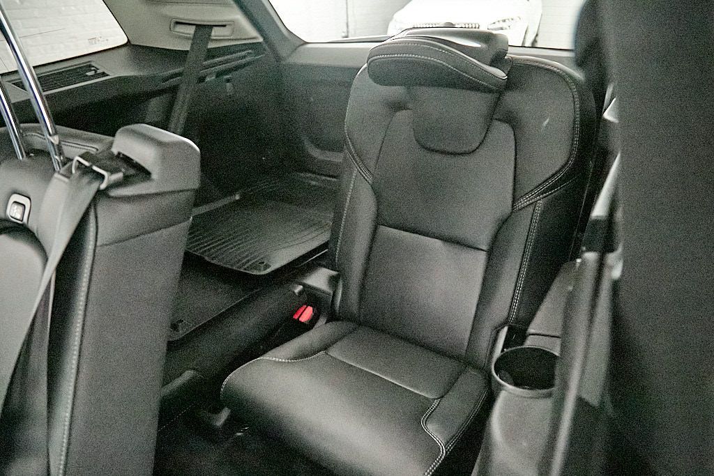 Certified 2024 Volvo XC90 T8 Ultimate w/ Protection Package Premier AWD/4WD image 25