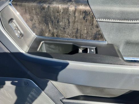 Used 2024 Ford F250 Lariat w/ Lariat Ultimate Package image 16