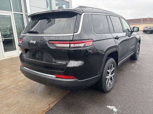 Used 2023 Jeep Grand Cherokee L Limited AWD/4WD image 11