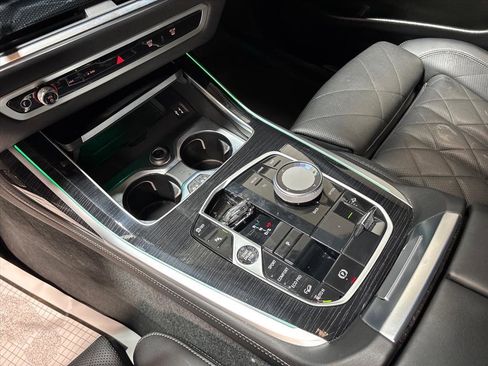 Used 2023 BMW X7 xDrive40i w/ Executive Package image 13