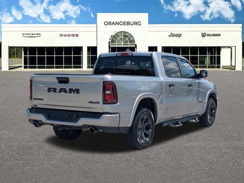 Used 2025 RAM 1500 Big Horn AWD/4WD image 7