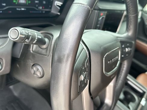 Used 2023 GMC Yukon XL Denali Ultimate image 21