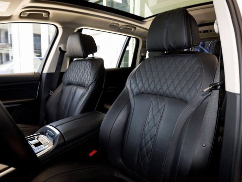 Used 2025 BMW X7 xDrive40i image 24