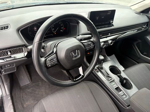Used 2024 Honda Civic EX image 4