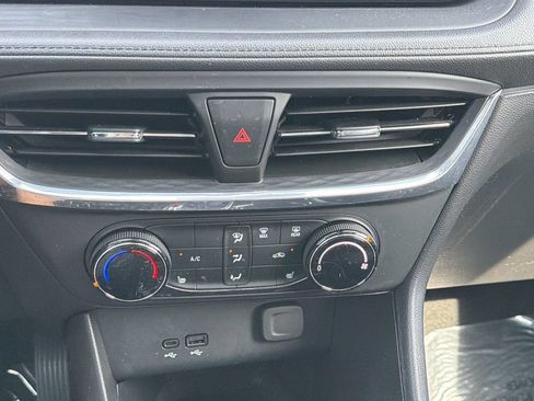 Used 2024 Buick Encore GX Preferred w/ Comfort Package FWD image 17
