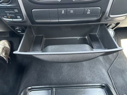Used 2022 RAM 1500 Classic Warlock AWD/4WD image 32