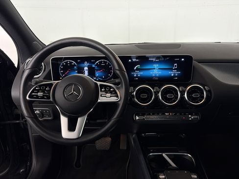 Used 2021 Mercedes-Benz GLA 250 4MATIC image 10