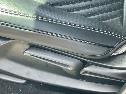 Used 2026 Honda HR-V LX image 5