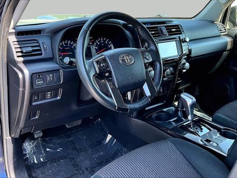 Used 2019 Toyota 4Runner TRD Off-Road AWD/4WD image 17