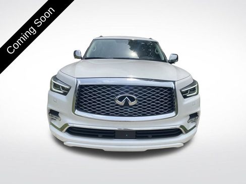 Used 2019 INFINITI QX80 Luxe w/ Proactive Package AWD/4WD image 2