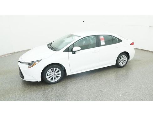 New 2026 Toyota Corolla LE image 2