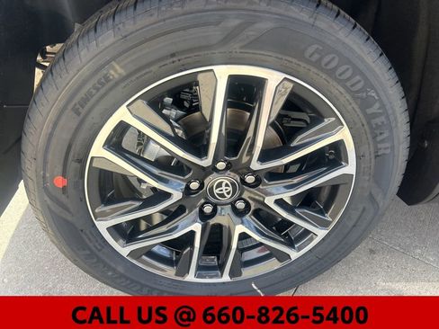 New 2026 Toyota Corolla Cross XLE image 6