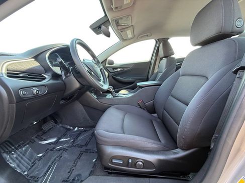 Used 2024 Chevrolet Malibu LT FWD image 9