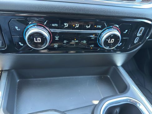 Used 2024 GMC Sierra 1500 Elevation w/ Preferred Package AWD/4WD image 24