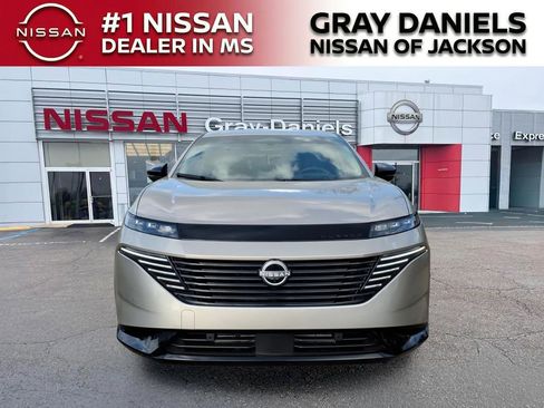 Certified 2025 Nissan Murano Platinum w/ Cargo Package image 3