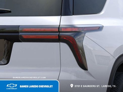 New 2026 Chevrolet Traverse LT image 11