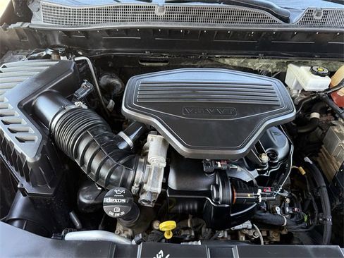 Certified 2020 Chevrolet Blazer Premier w/ Driver Confidence II Package image 36