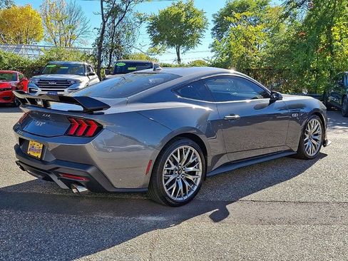 Certified 2025 Ford Mustang GT Premium image 5