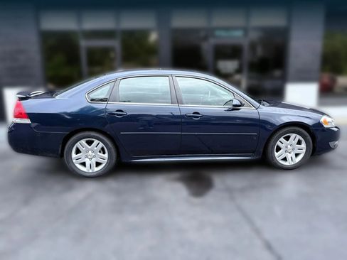 Used 2011 Chevrolet Impala LT w/ Luxury Edition Package FWD image 6